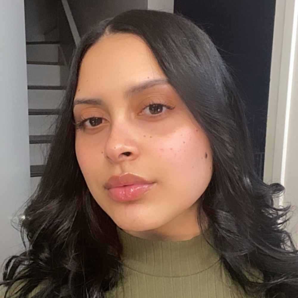Meet your Posher, Ana
